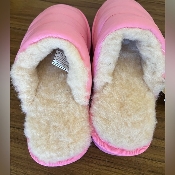Bearpaw Puffy Scuff Slipper Pink - Picture 3 of 7
